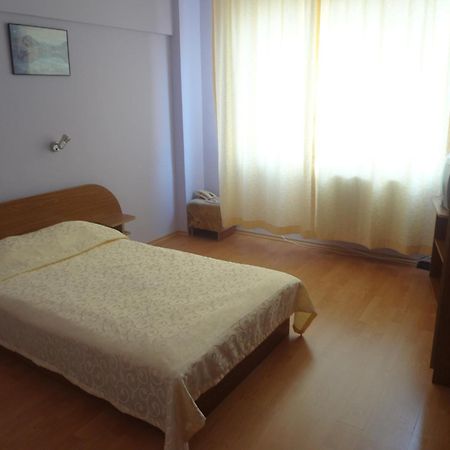 Paradise Hotel Madzharovo Phòng bức ảnh