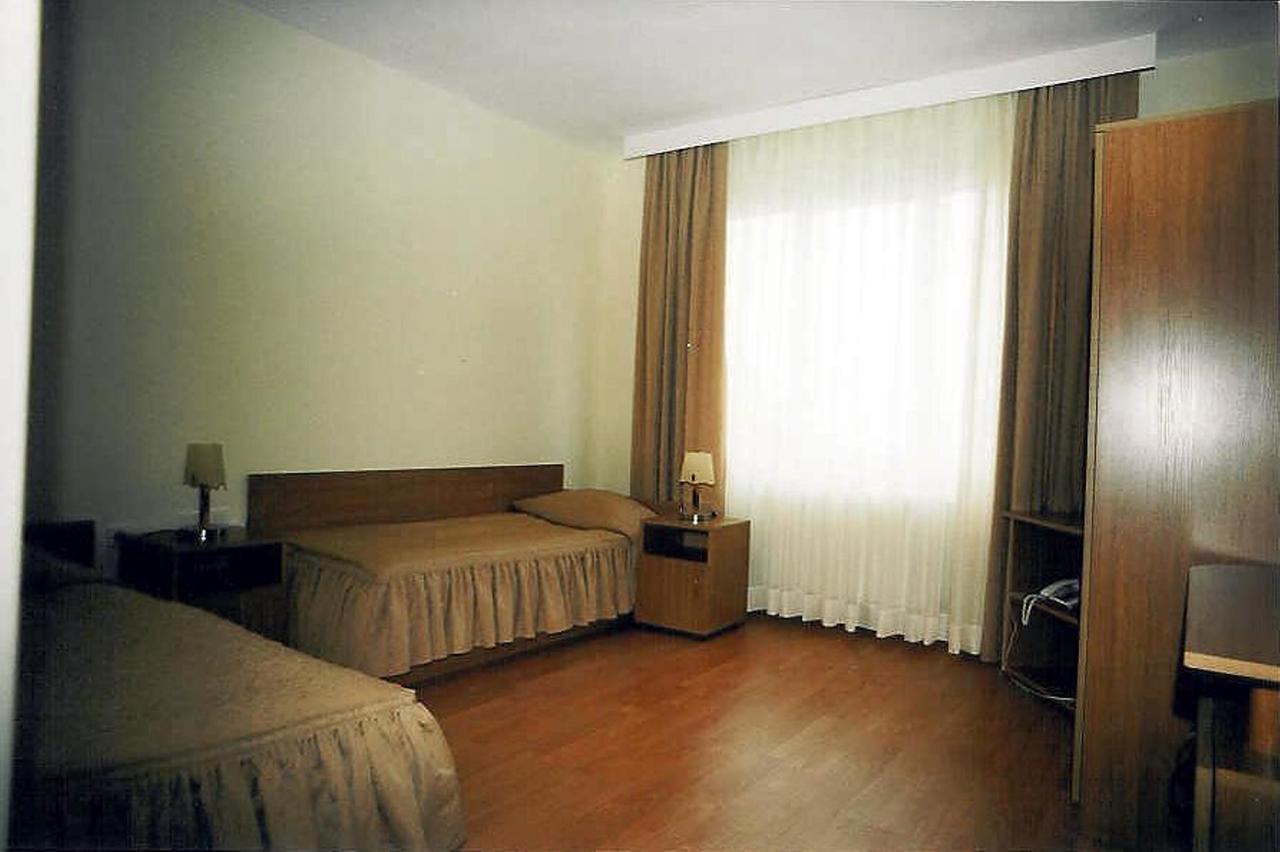 Paradise Hotel Madzharovo Ngoại thất bức ảnh