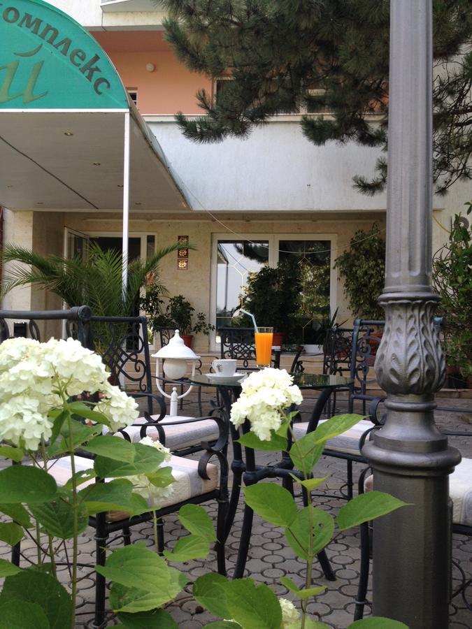 Paradise Hotel Madzharovo Ngoại thất bức ảnh